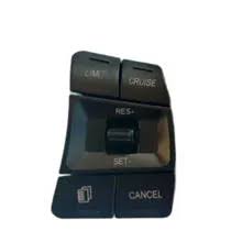 کروز CROUSE مجموعه کلیدهای کروز کنترل سمت راست غربیلک فرمان شاهین CR33632701